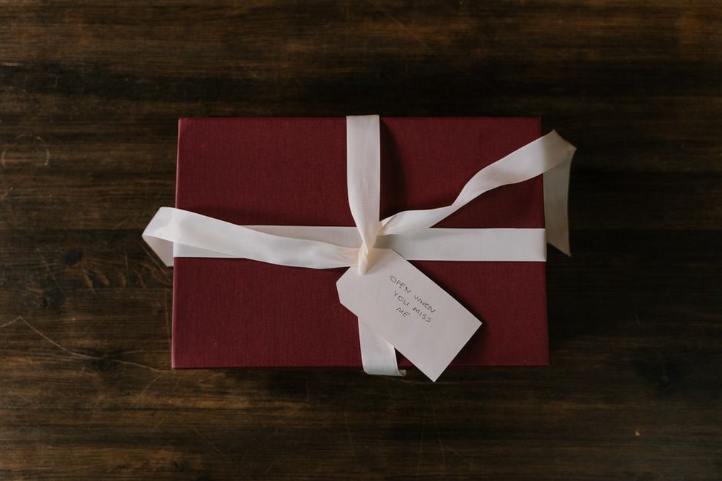 Coffret de thé accompagné d’un mot manuscrit